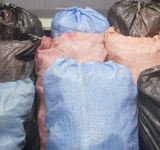 Armada Boliviana comisa ropa usada de contrabando en Suticollo