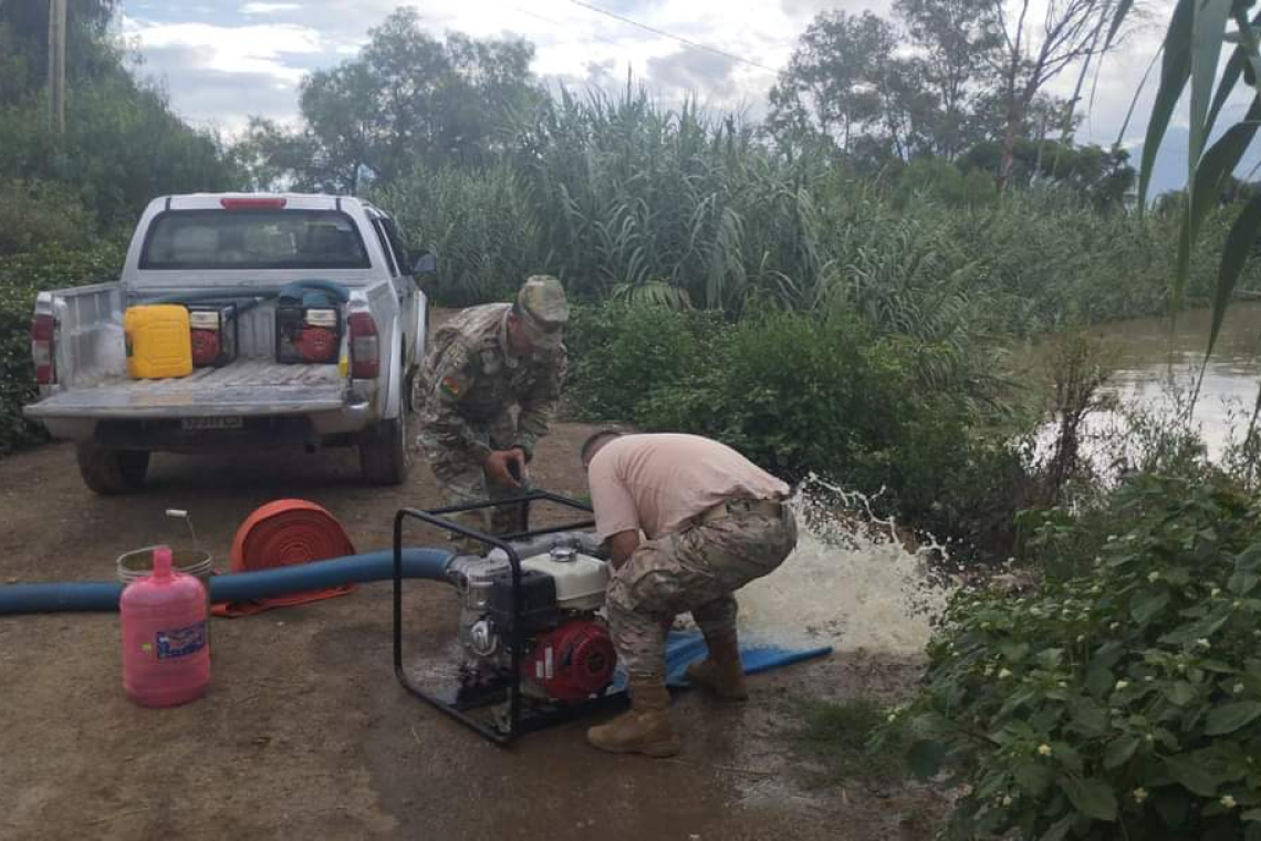 Defensa Civil socorre a familias afectadas en Sumumpaya y Colcapirhua