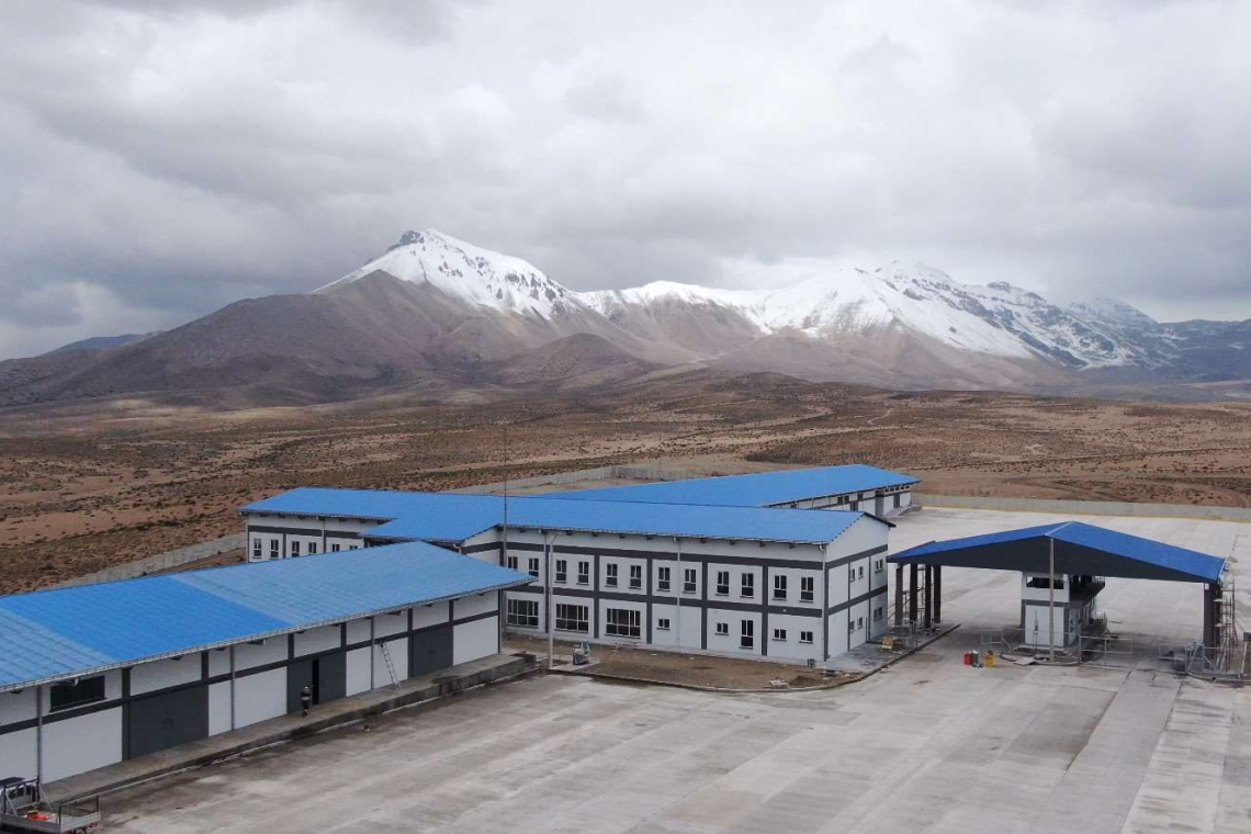 Recinto multipropósito de frontera de Tambo Quemado con un 100 % de avance físico 