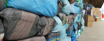 Aduana comisa fardos de ropa usada y televisores sin documentación