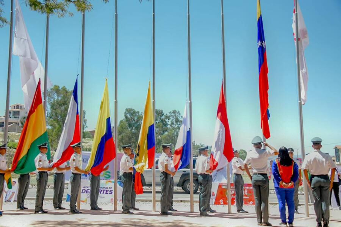 Izan banderas de siete países y se da la bienvenida a las delegaciones de los Comités Olímpicos de los Juegos Bolivarianos