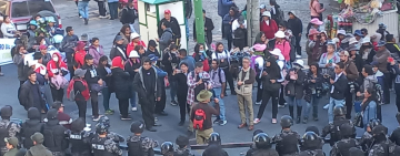 Silva: paro médico "político" colapsa emergencias en Hospital de Clínicas de La Paz