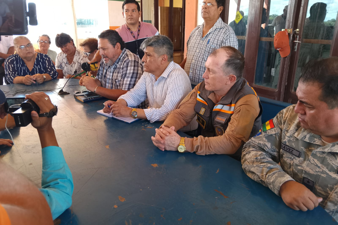 Ministerio de Defensa resuelve conflicto del transporte fluvial en Guayaramerín