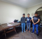 Caen tres tragones que transportaban 144 cápsulas de cocaína