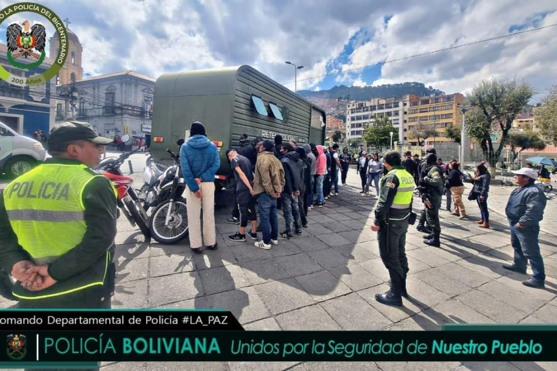 Policía arresta connacionales y extranjeros por infringir las normas