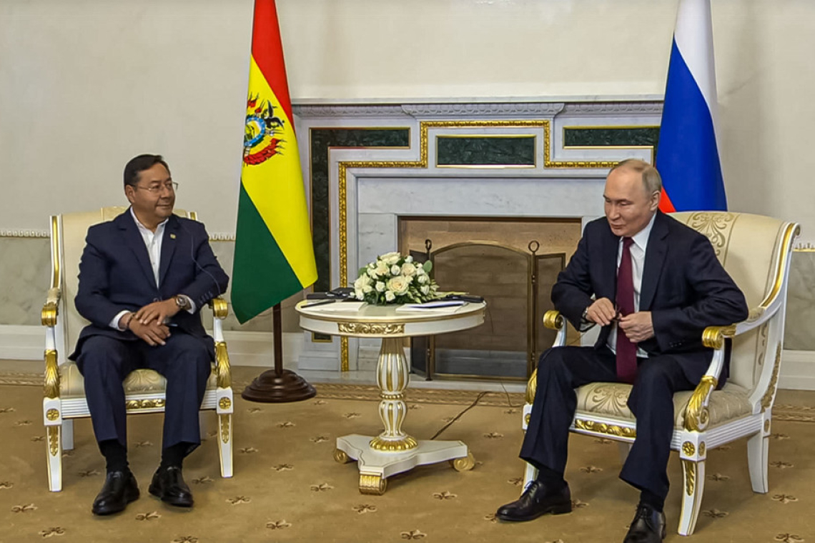 Putin se reúne con el presidente de Bolivia en San Petersburgo 