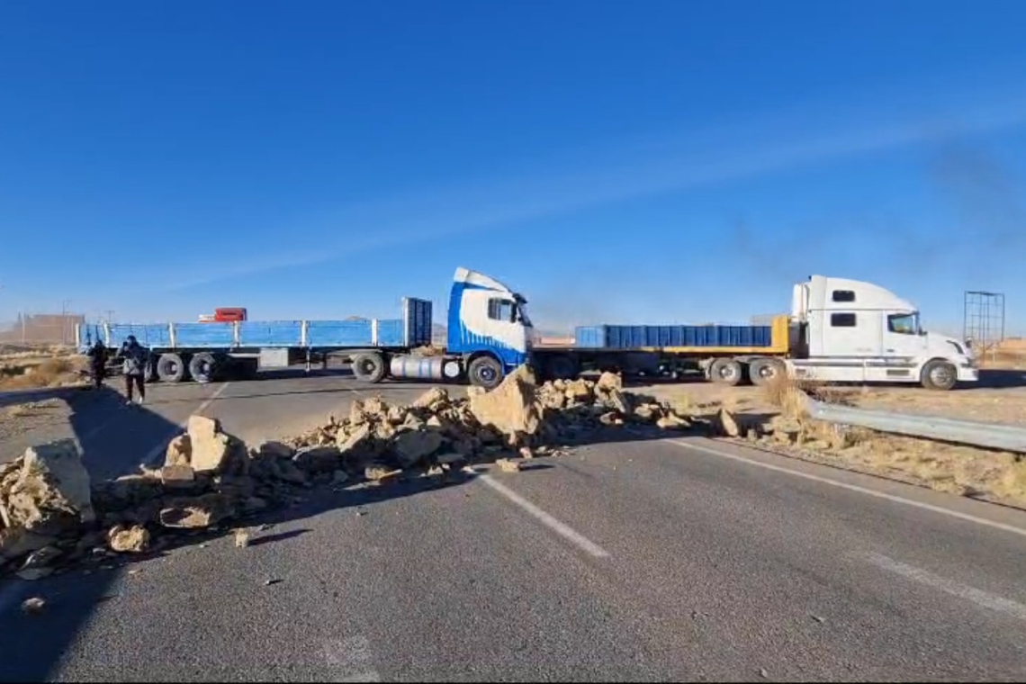 Transporte pesado anuncia paro indefinido y bloqueo de carreteras a partir del 17 de junio