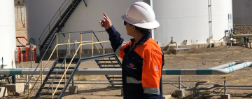 YPFB reitera que despachos de gasolina son normales y surtidores cuentan con combustible, pide evitar filas