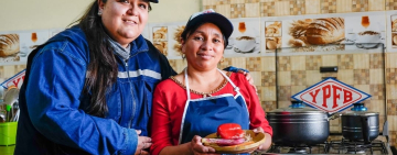 Arce inaugura redes de gas en Arani que permite a 3.970 usuarios acceder al servicio básico