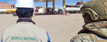 Militares custodian cisternas hasta estaciones de servicio para frenar contrabando de combustibles