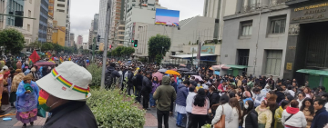 Vecinos paralizan la ciudad contra la crisis económica e inseguridad alimentaria