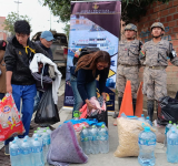 Damas Navales donan 1,2 toneladas de ayuda humanitaria en Bajo Llojeta
