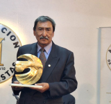 Pedro Glasinovic es galardonado con el Premio Nacional de Periodismo 2024.