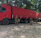 En Machareti interceptan camión con harina, aceite y galletas de contrabando
