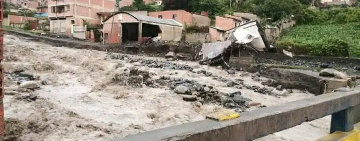 Intensas lluvias afectan a ocho departamentos, La Paz tiene “daños estructurales”
