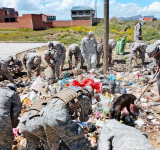 Armada refuerza compromiso con el medio ambiente en zonas lacustres de La Paz