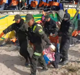 Colisión frontal de omnibuses se cobra la vida de 37 personas