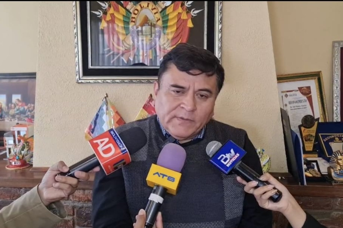 Pareja de esposos fallece por inhalación de gas 