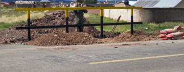 En ofensiva contra el crimen sitúan defensivos de acero en rutas clandestinas