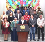 Arce dispone horario continuo y clases virtuales como parte de las 10 medidas para enfrentar problema de carburantes