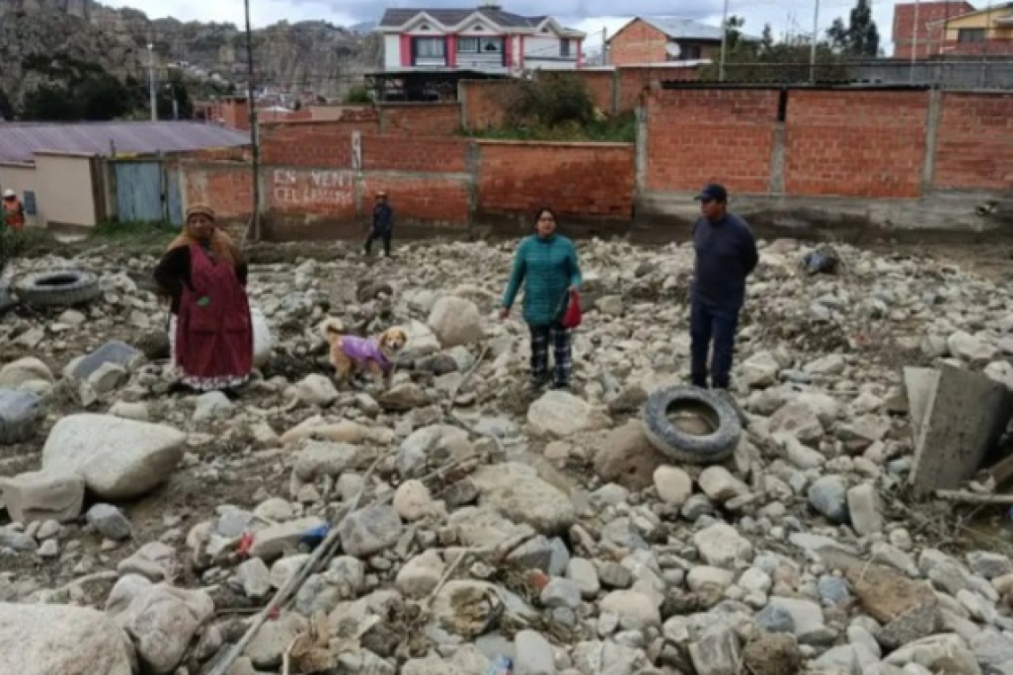 Declaran alerta roja por alto riesgo de deslizamientos en la zona de Callapa de La Paz