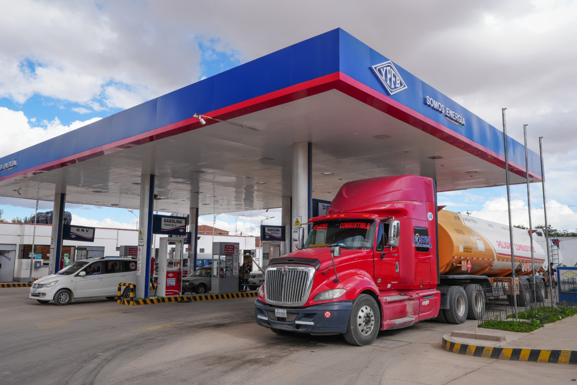 YPFB despacha más de 15 millones de litros de combustibles y refuerza abastecimiento en Bolivia