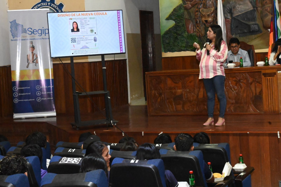 SEGIP socializa nueva Cédula y el Sistema “EDA” a jóvenes en Pando