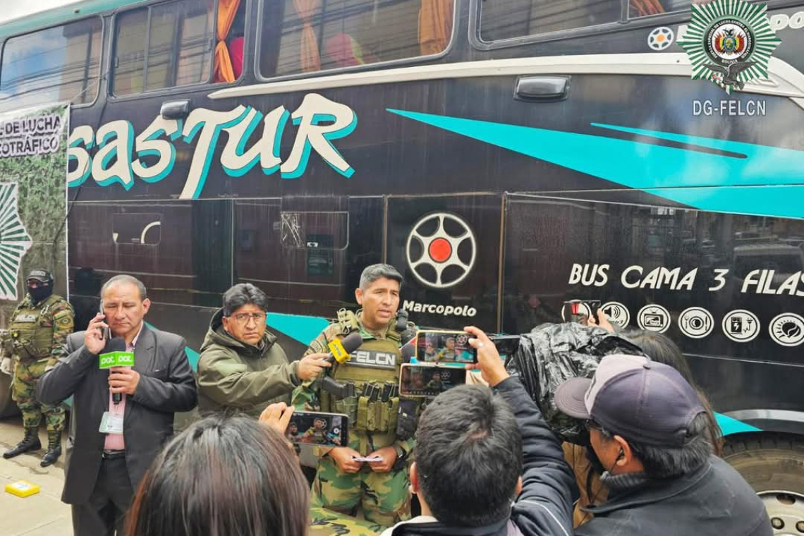 Caen dos choferes que transportaban cocaína con destino a la Argentina