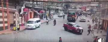 En bloqueo muere un niño, choferes atentan contra la salud y la educación