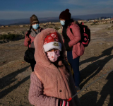 La fiscalía chilena investiga el caso de una niña boliviana de ocho años que fue vendida a una familia para ser esclavizada 