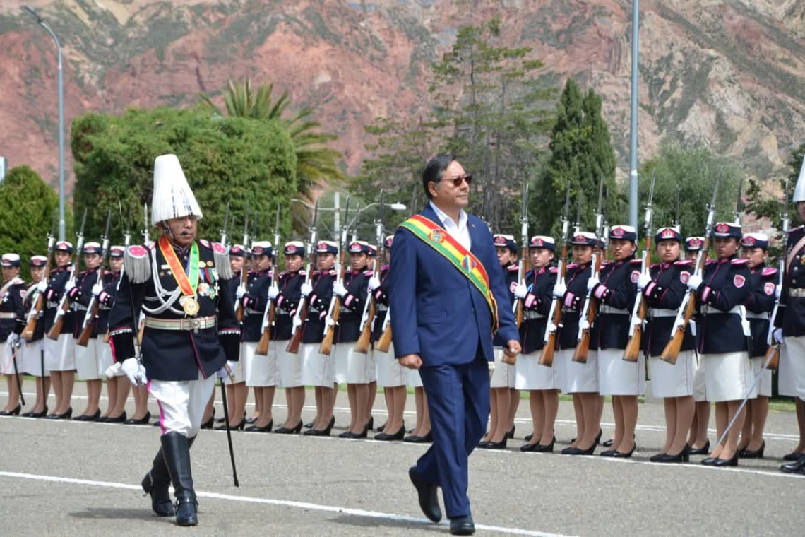 Presidente: Bolivia requiere de líderes valientes y comprometidos con su pueblo