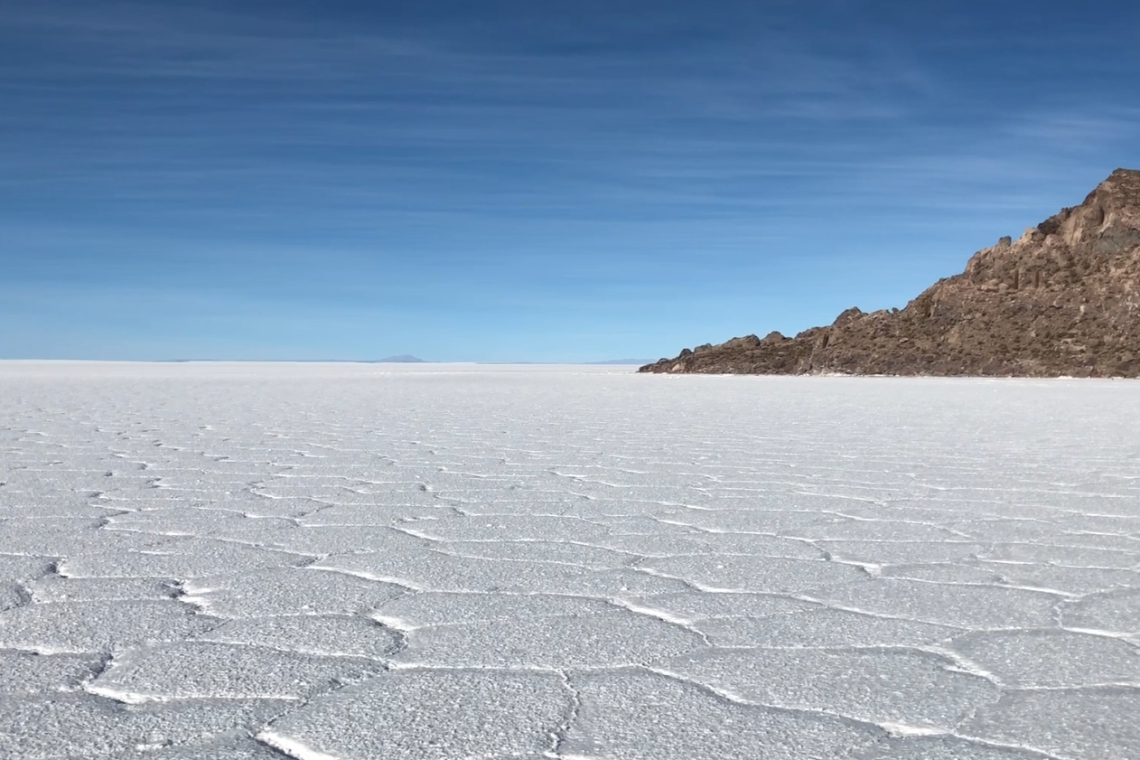 SRK Consulting certifica reservas por 21 millones de toneladas de litio en el Salar de Uyuni
