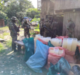 UMOPAR halla lote de químicos en un municipio del Chapare