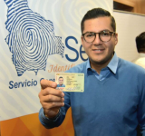 Proyectan emisión de más de 3 millones de cédulas de identidad del Bicentenario este 2025