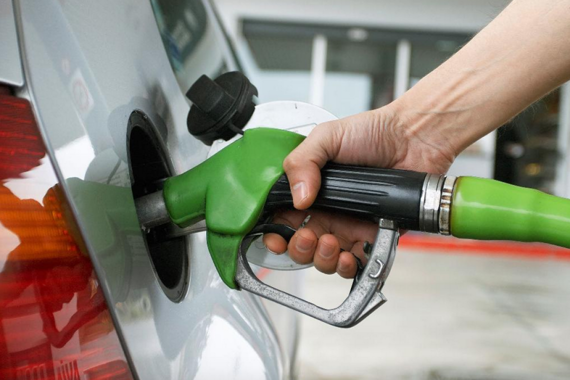 Sancionan con Bs 70.000 a cuatro surtidores por cambio de placas a vehículos que desviaban combustible