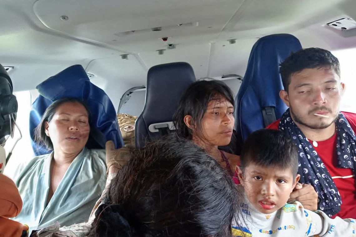 Pasajeros y piloto rescatados reciben atención médica en Trinidad