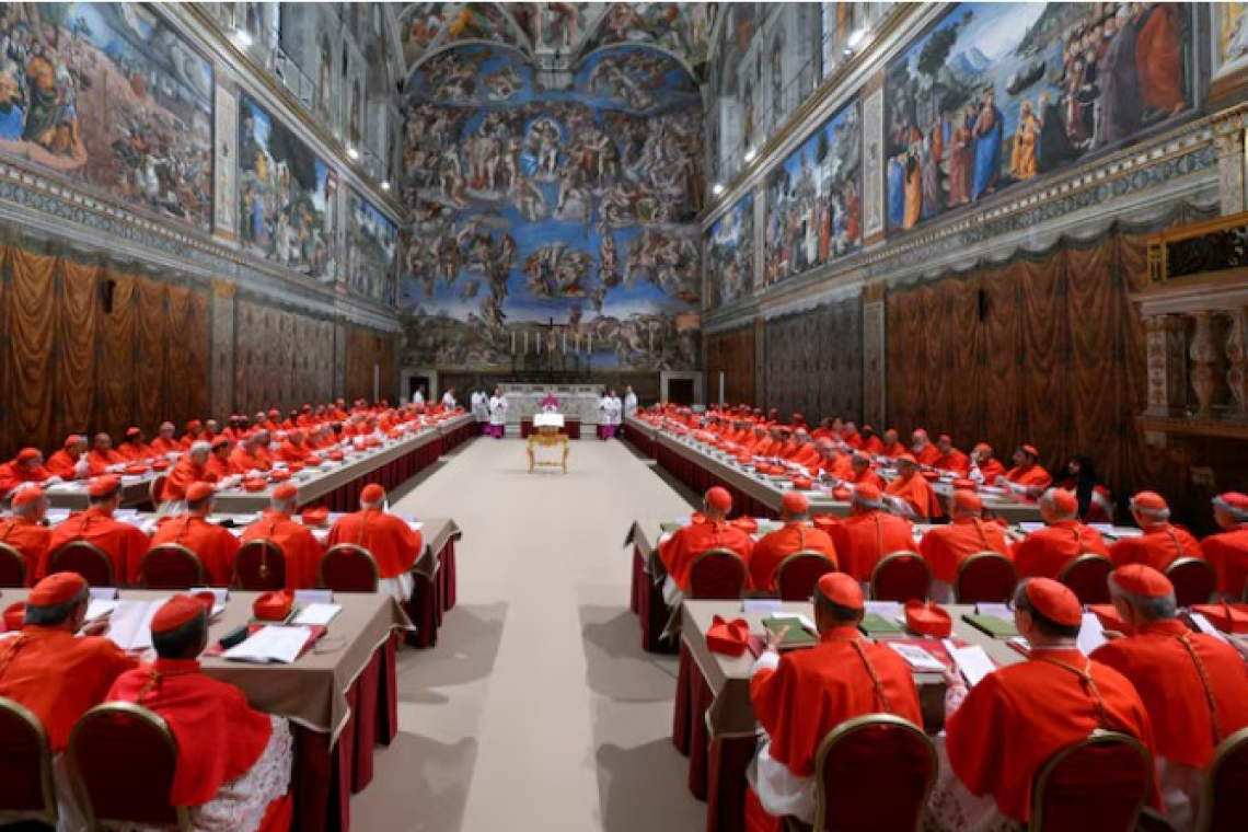 ¿Qué pasa si el cónclave se alarga? Esto es lo que establece la Constitución Apostólica del Vaticano