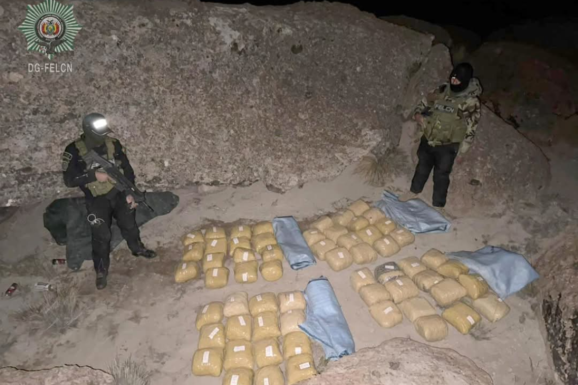 En frontera con Chile la FELCN halla 60 paquetes de marihuana