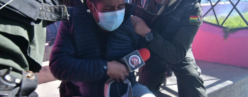 Policía interviene y dispersa movilización evista violenta