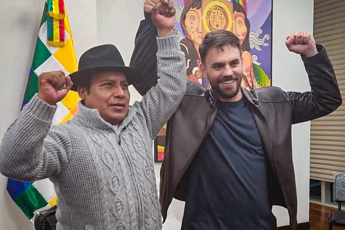 El ministro Eduardo del Castillo y el dirigente Milán Berna, binomio presidencial del MAS y del Pacto de Unidad