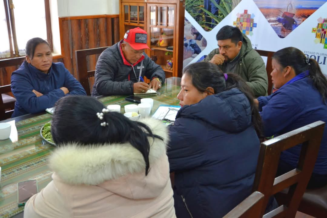 Gobierno coordina tema de gestión con indígenas cavineños de la amazonia