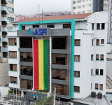 Créditos y depósitos del sistema financiero boliviano crecen en 5,2% y 3,1% a abril 