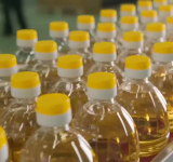 Denuncian que mayoristas compran aceite de Emapa y supermercados privados para revenderlo