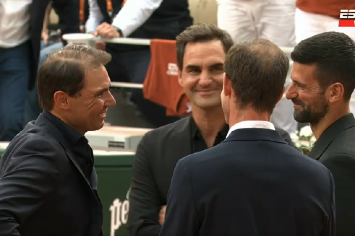 Rafael Nadal se quebró en presencia de Djokovic, Federer y Murray durante el emotivo homenaje que recibió en Roland Garros