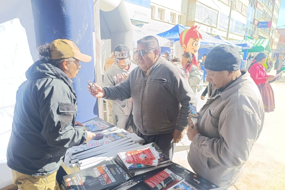En feria se concientizo la lucha contra el contrabando en Viacha