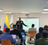 Bolivia participa en taller de capacitación contra el crimen en Colombia