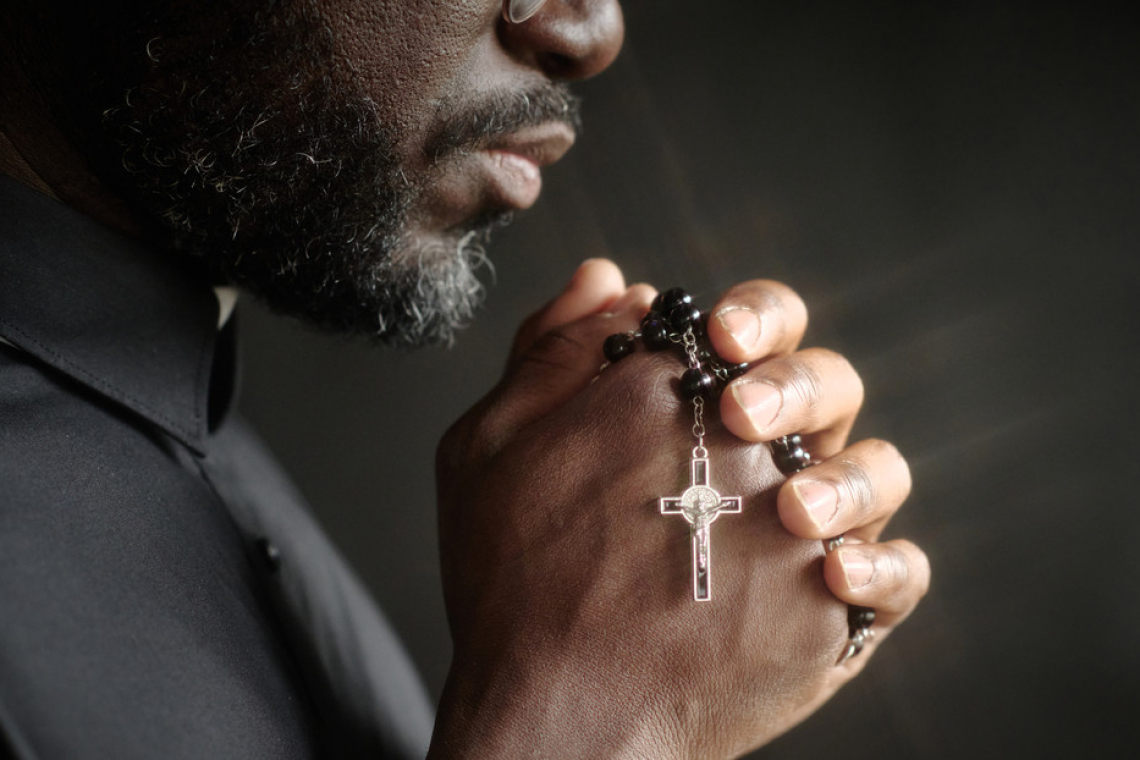 Pastor agredió sexualmente a una feligresa bajo pretexto de "expulsar demonios"