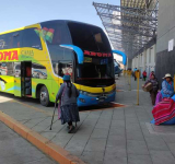 Refuerzan controles en terminales y aeropuertos por alta afluencia de viajes durante el descanso pedagógico