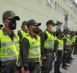 Al menos 500 efectivos de la Policía se desplazarán este martes en La Paz y El Alto por las fiestas julianas