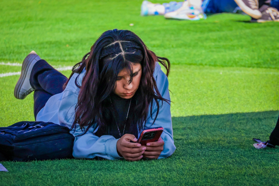 Un grito urgente por la niñez y la adolescencia: ¡No más monstruos en internet!  